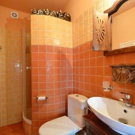 Hydrozagadka Nocleg ze śniadaniem 3*