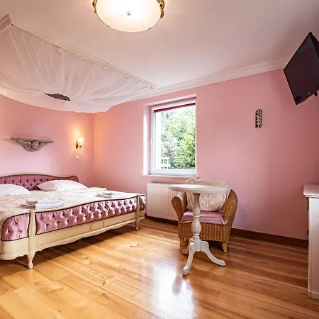 Nocleg ze śniadaniem Hydrozagadka Kołobrzeg