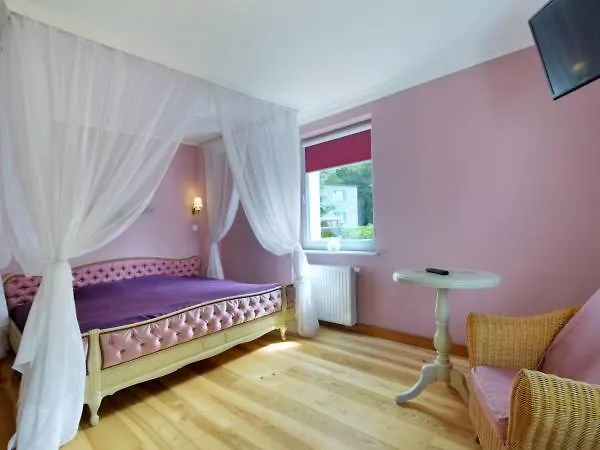 Bed & Breakfast Hydrozagadka Kolobrzeg